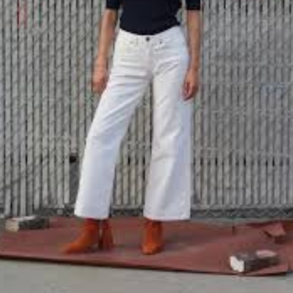 Eileen Fisher White Organic Cotton Stretch Twill Wide cropped Leg Jeans size 12